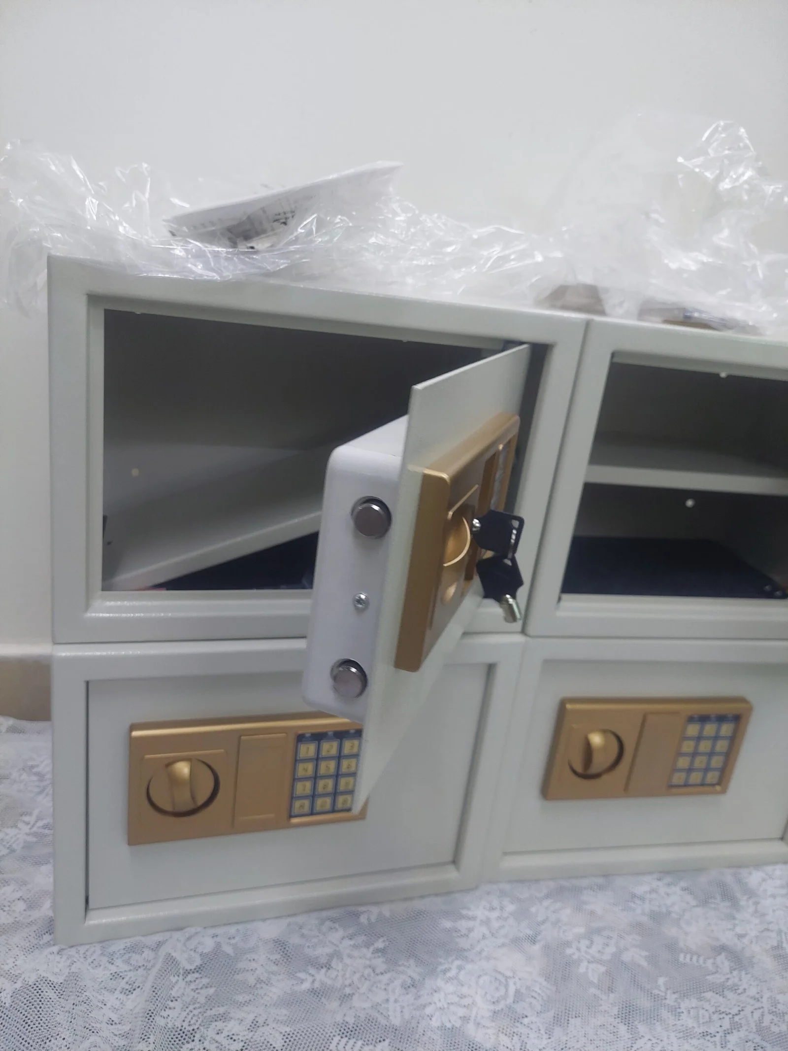 خزنة نقود حديدية – حماية متينة بأفضل الأسعار مع توصيل مجاني