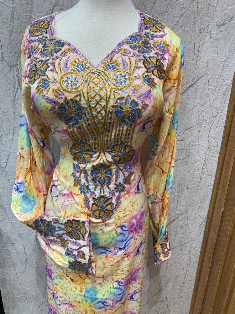 مخور اماراتي: تصميم مفصل جاهز مع خيارات تفصيلية مميزة