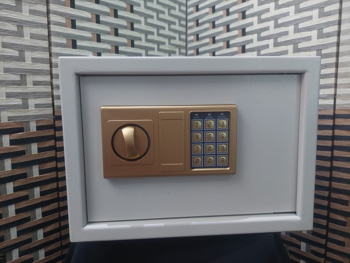 خزنة نقود حديدية – حماية متينة بأفضل الأسعار وخدمة توصيل مجانية