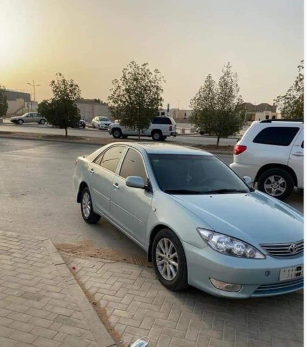 سيارة للبيع