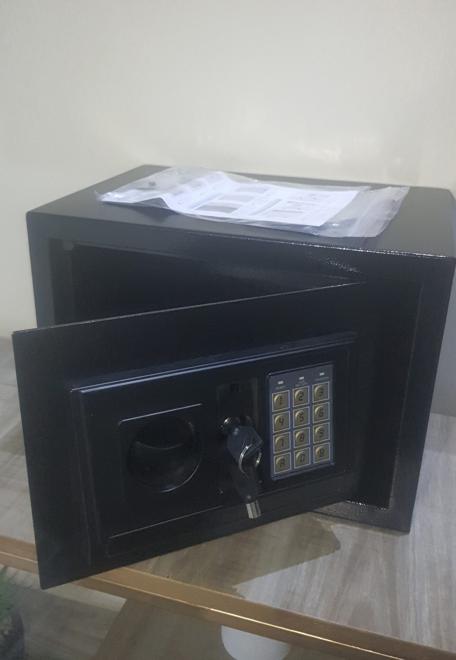 خزنة نقود حديدية – الأمان الأمثل لمقتنياتك الثمينة