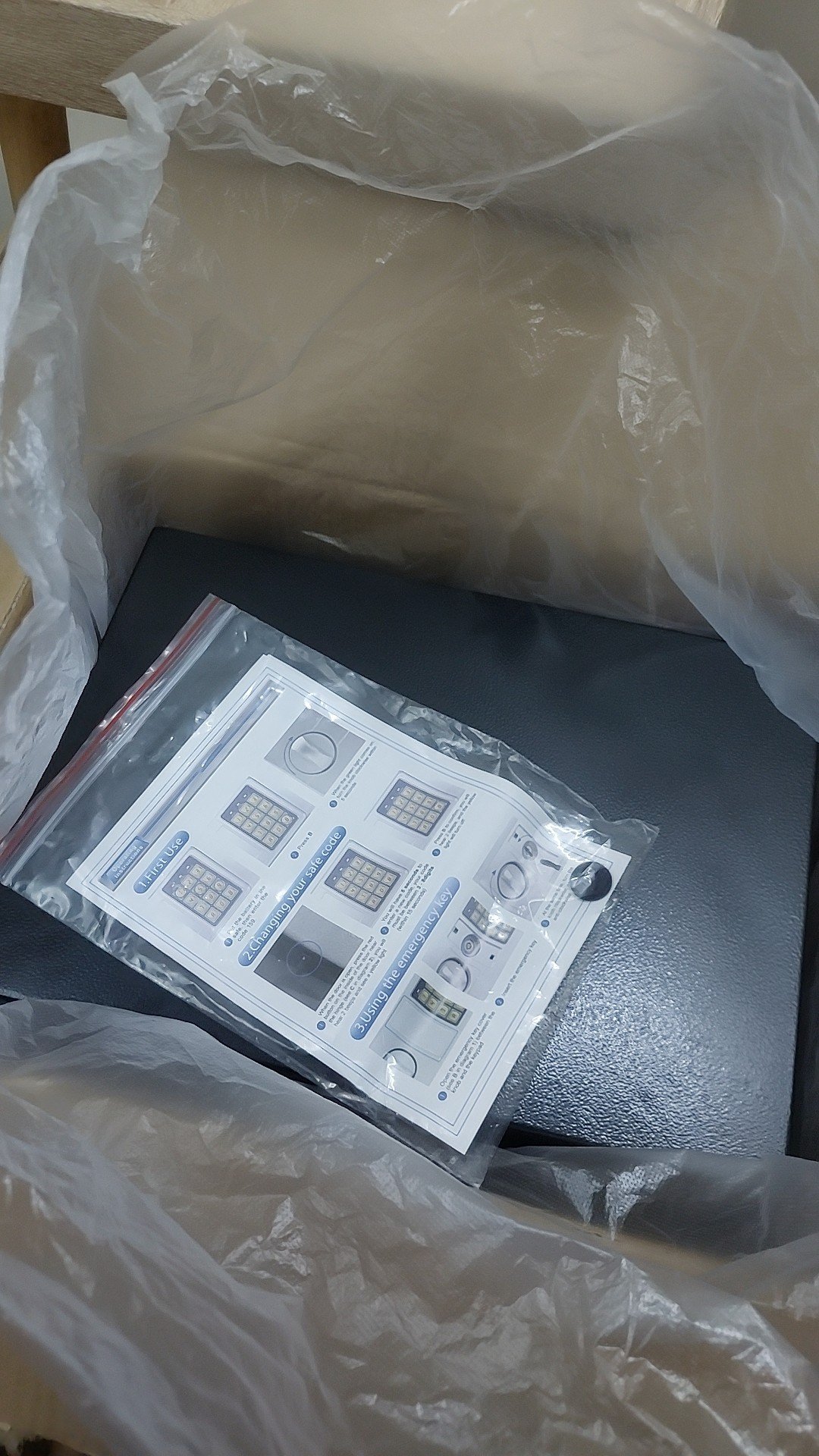 خزنة نقود حديدية مميزة – حماية متينة لأموالك ومستنداتك الهامة