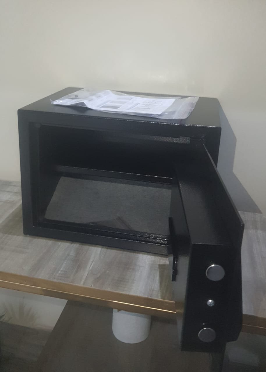 خزنة نقود عالية الجودة – حماية متينة بأناقة