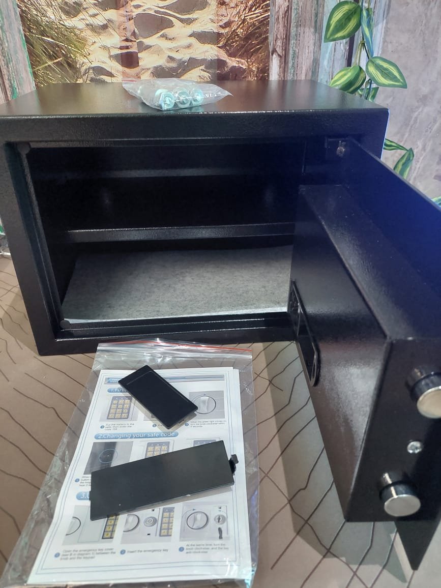 خزنة نقود عالية الجودة – حماية متينة بأناقة