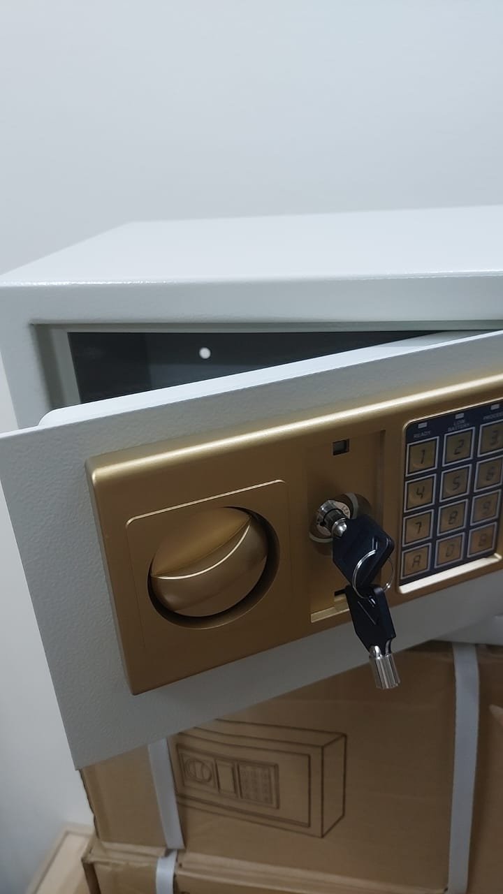 خزنة نقود وسط – حماية عملية وآمنة مع الدفع عند الاستلام