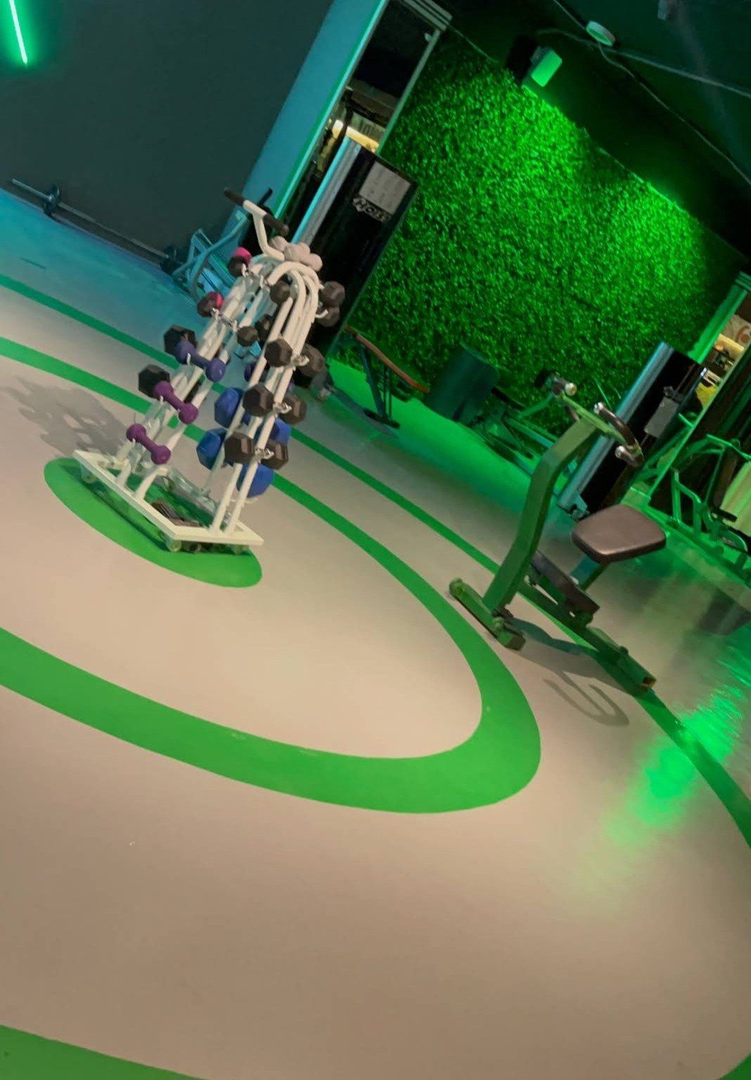 نادي نقطة تغير النسائي