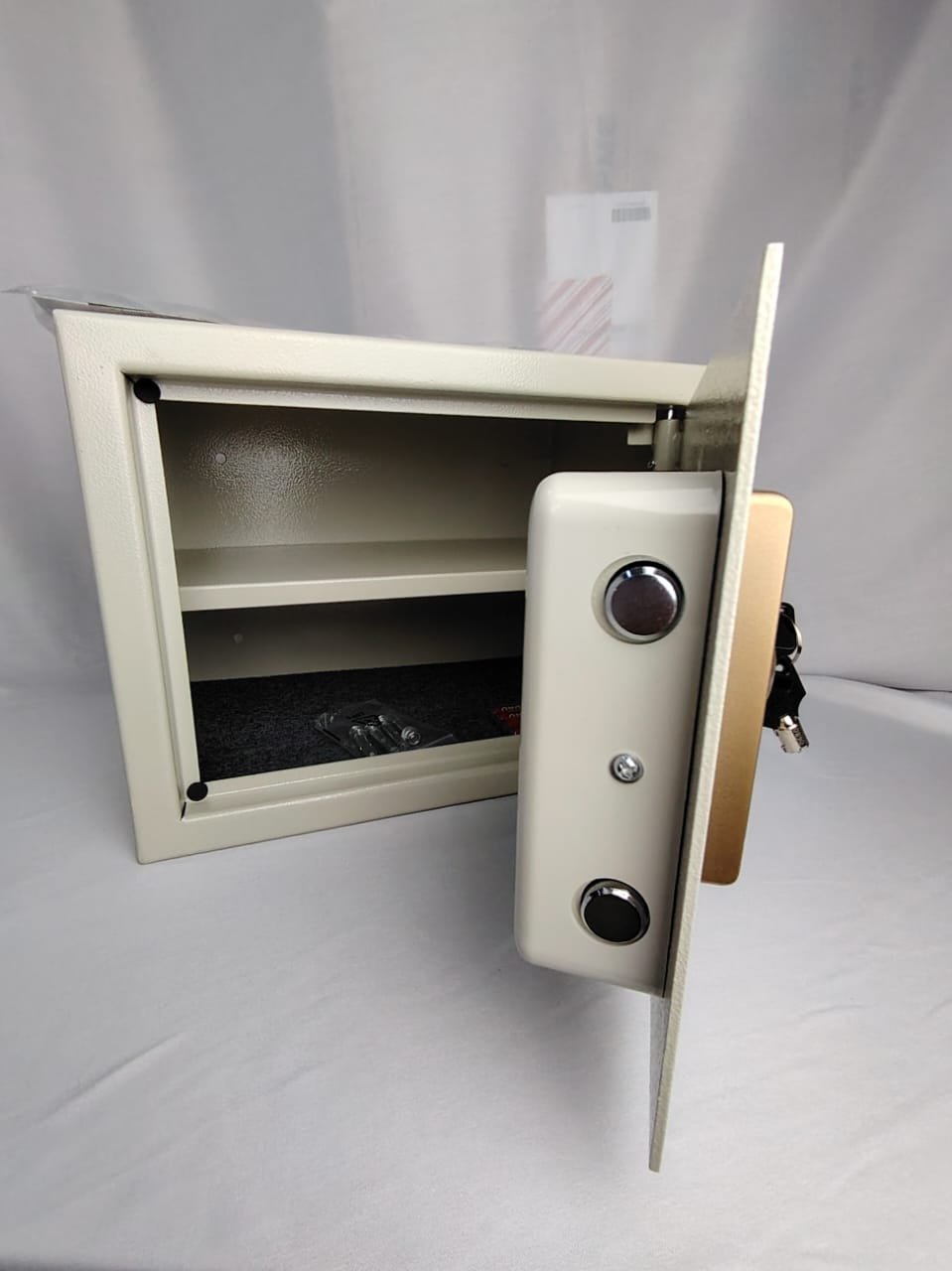 خزنة نقود – التوصيل مجانا والدفع عند الاستلام بجدة