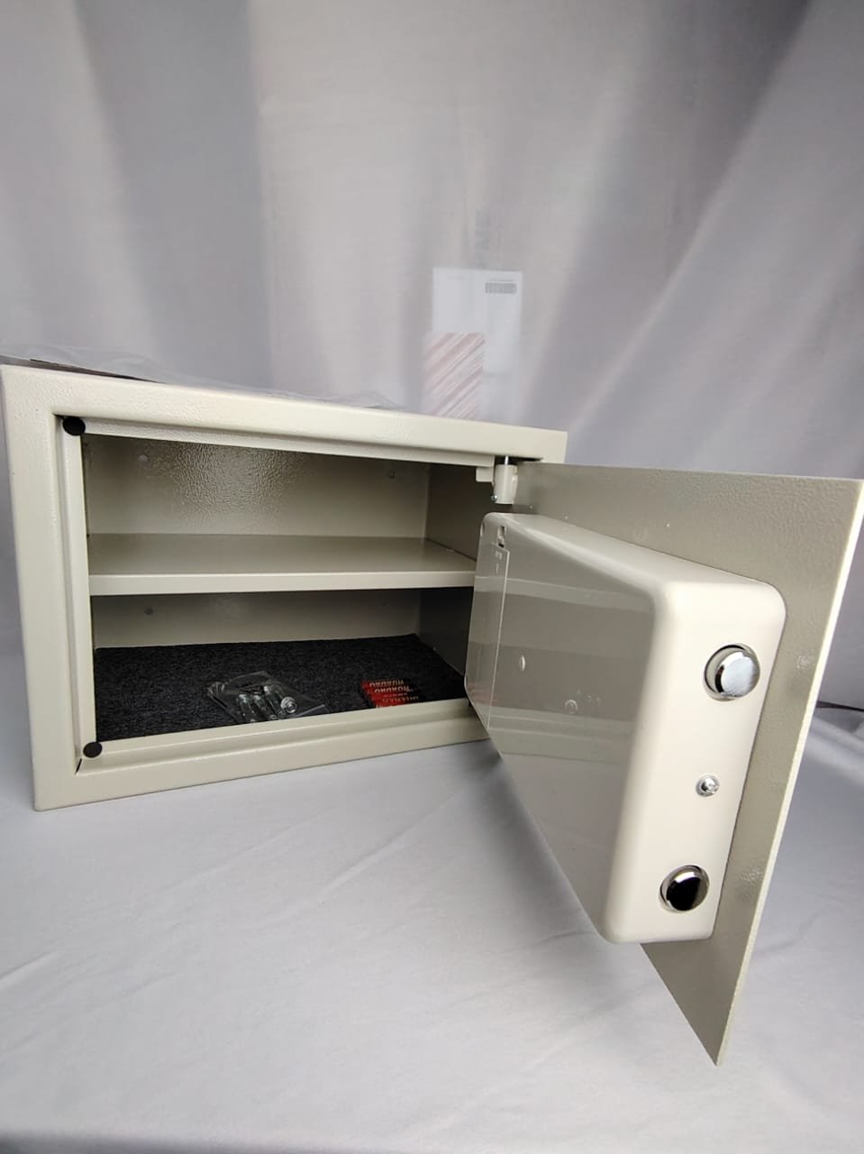 خزنة نقود – التوصيل مجانا والدفع عند الاستلام بجدة