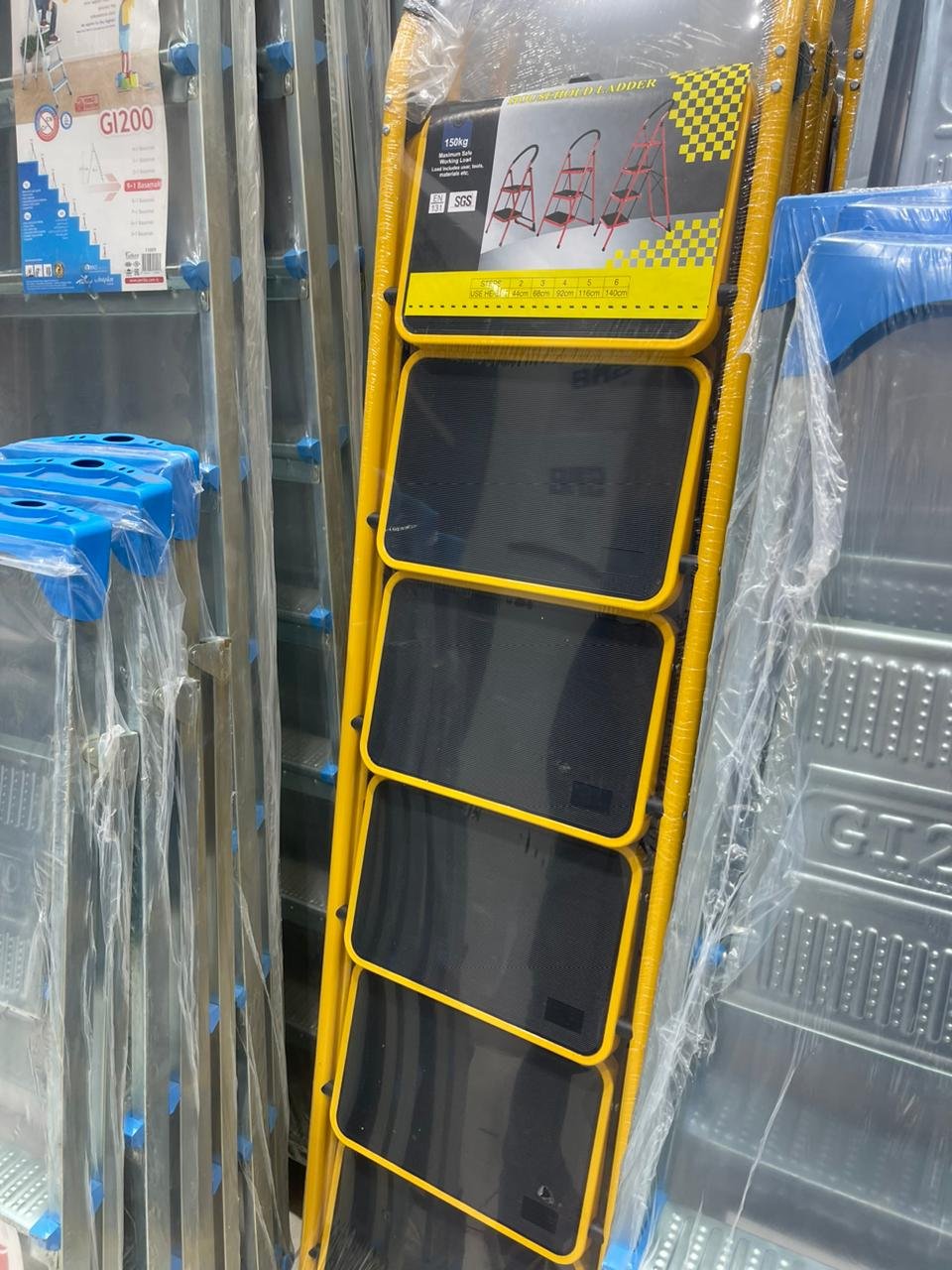 سلالم متعددة المقاسات – أداء عالي وثبات مثالي