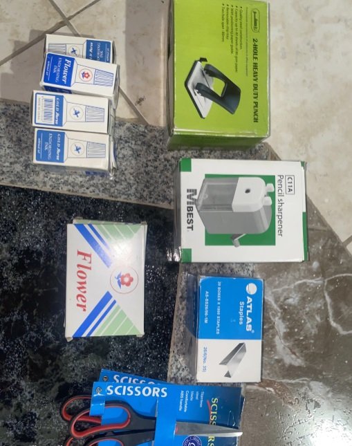 ادوات مكتب جديدة واصلية شركات معروفة