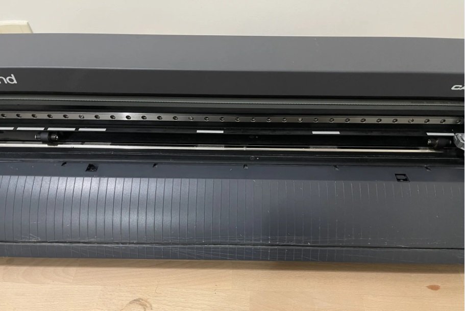 ماكينة قص الاستيكرات Roland GS-24