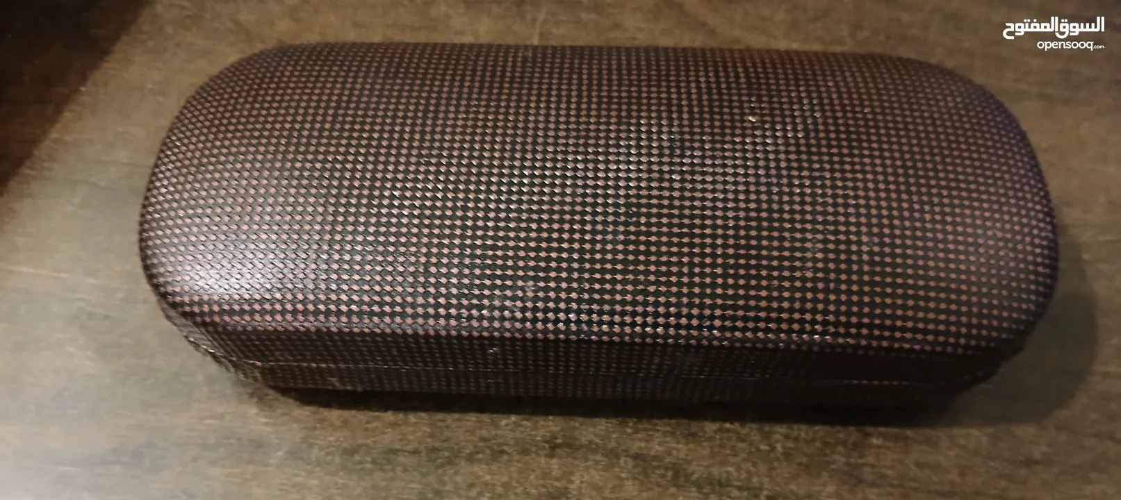 نظارة شمسية فاخرة جديدة كليًا مع جراب أنيق ومنديل — حماية 0 من الشمس