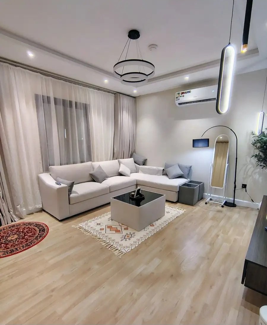 شقة فاخرة مؤثثة بالكامل للإيجار من المالك مباشرة