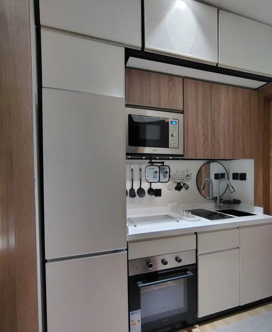 شقة فاخرة مؤثثة بالكامل للإيجار من المالك مباشرة