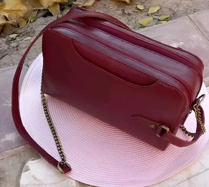 حقيبة يد نسائية من الجلد الطبيعي الفاخر – صناعة يدوية