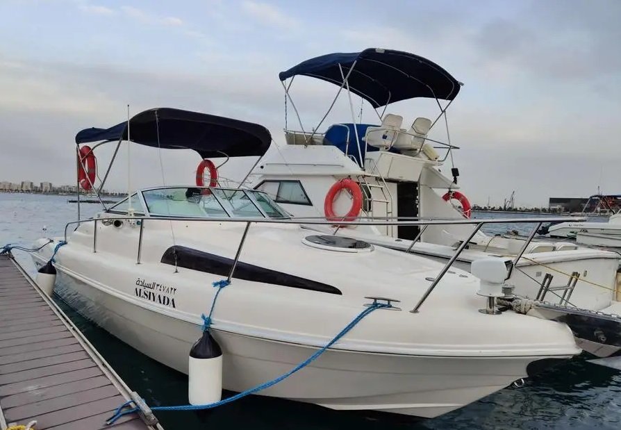 قارب طراد سلفر كرافت 26 قدم