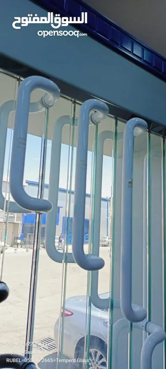 Tempera glass & mirrors