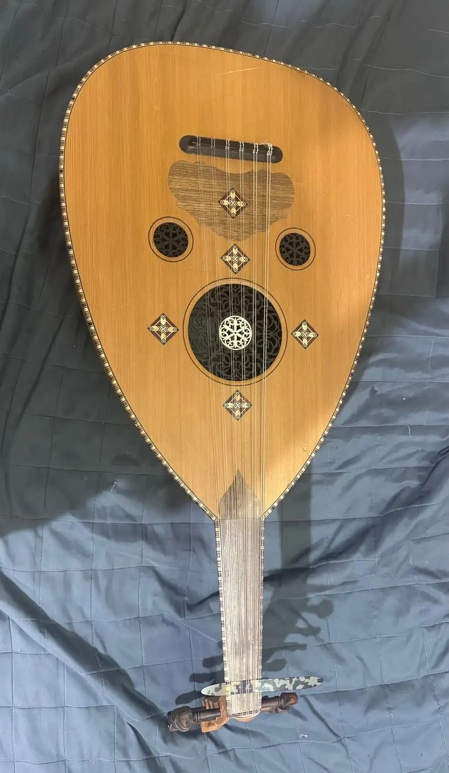 آلة عود صناعة زرياب موديل شامي