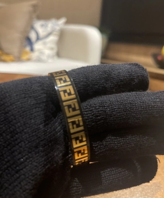 اساور فندي الاصلية