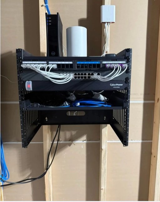 فني انترنت شبكات وبرمجيات تركيب اكسس بوينت تركيب كاميرات