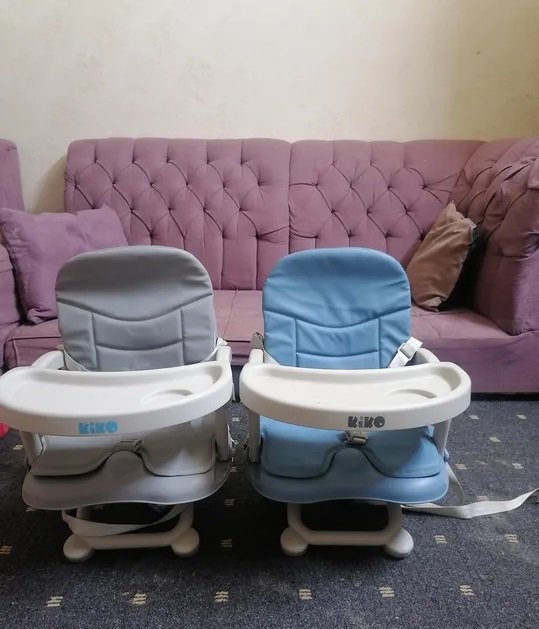 أدوات أطفال مواليد والبيع بسبب كبر سن الأطفال