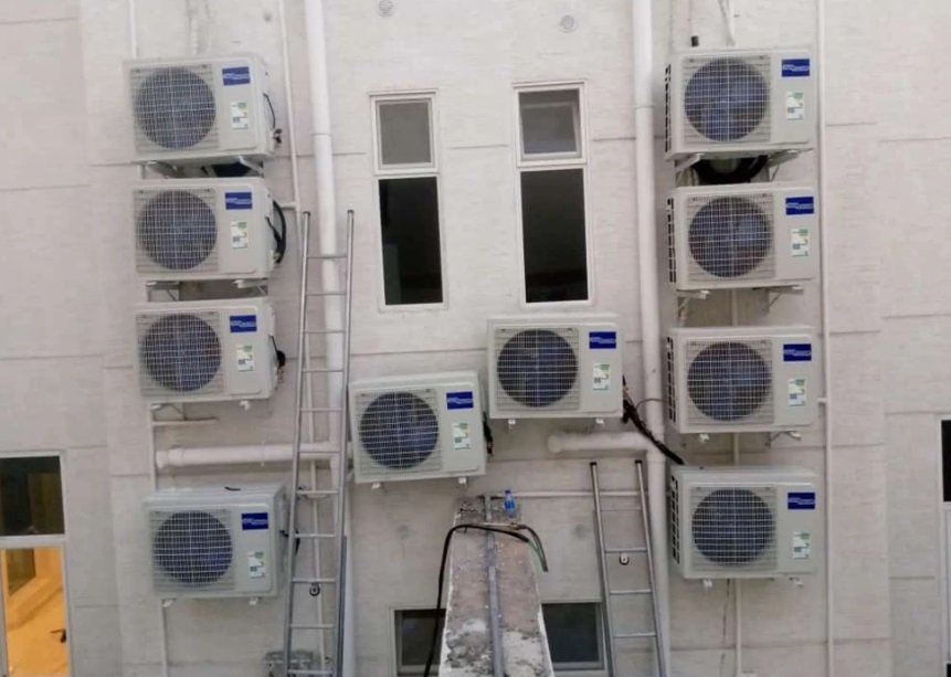 فك و تركيب مكيفات اسبلت الطائف. +فك وتركيب مكيفات دولابي .فك و..تركيب مكيفات شباك مدينة الطائف