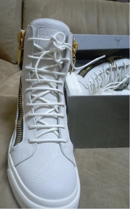 حذاء ماركة زانوتي (zanotti) جديد