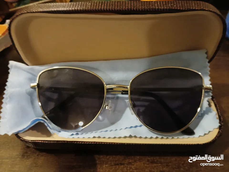 نظارة شمسية فاخرة جديدة كليًا مع جراب أنيق ومنديل — حماية 0 من الشمس