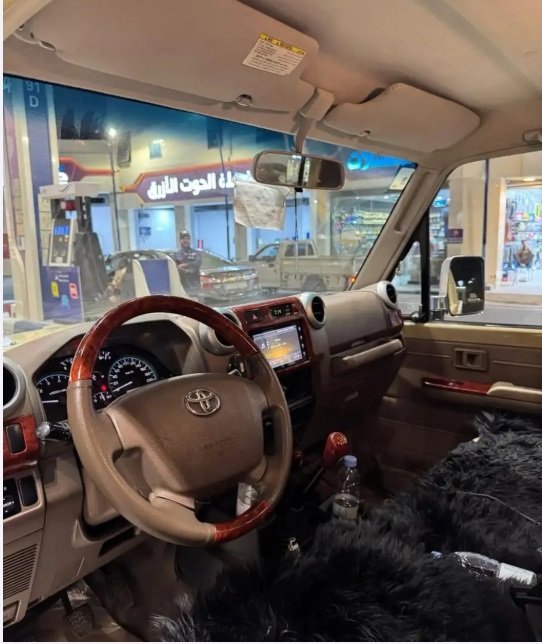 تويوتا شاص 2015 نظيفه مره