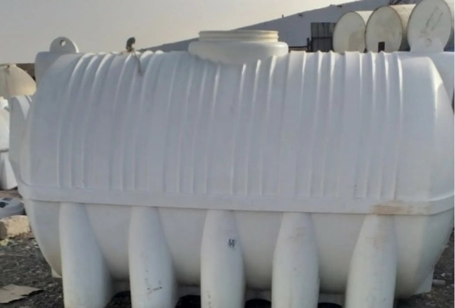 لحام وصيانه خزانات الفيبر والبلاستيك