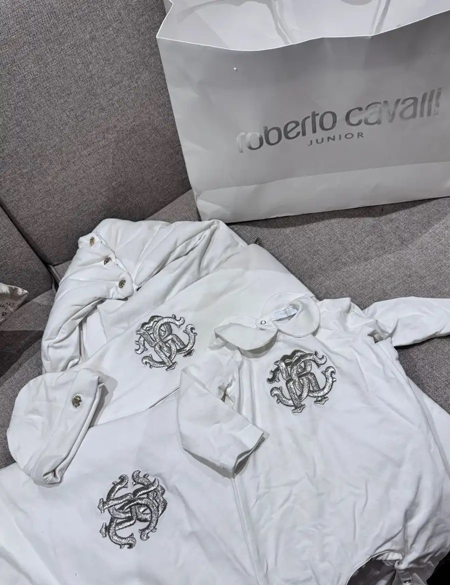 لبس استقبال طقم مواليد ماركة ريبوترت كفالي