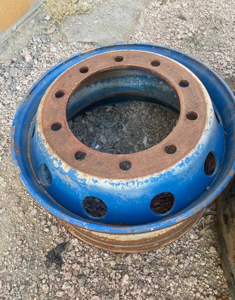 جنوط كفرات شاحنات مقاس 22.5