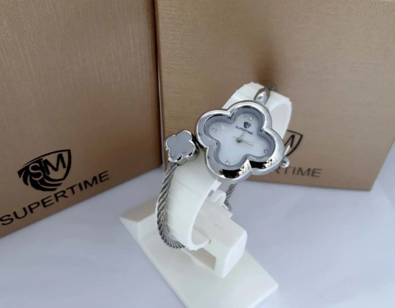 ساعه نسائيه سوبر تايم