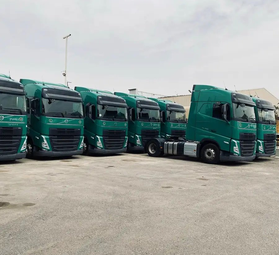 شاحنات فولفو 2022 عدد 13