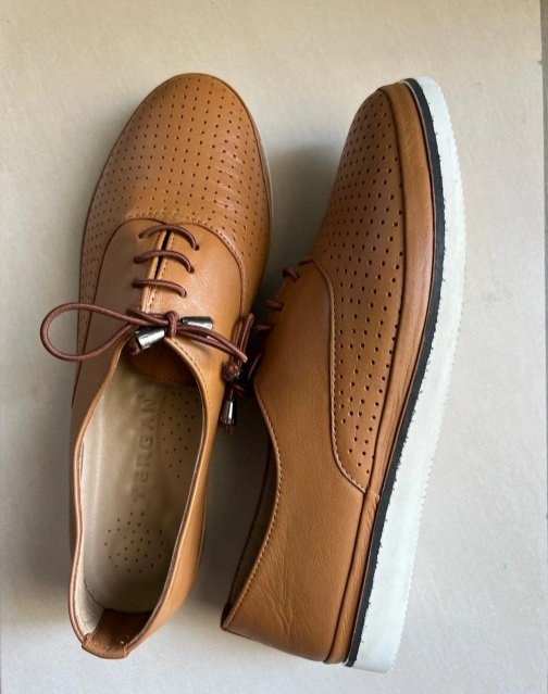 حذاء نسائي مريح ومرتب بدون كعب من تركيا قياس 39 New (not used) flat shoes for women (39)