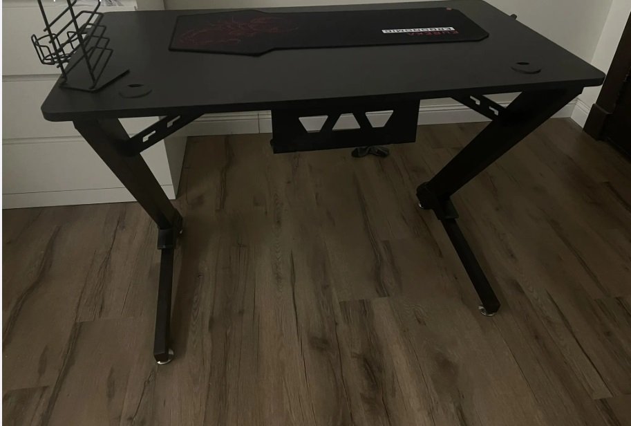 طاوله قيمنق نضيفه فايبر من شركة eureka