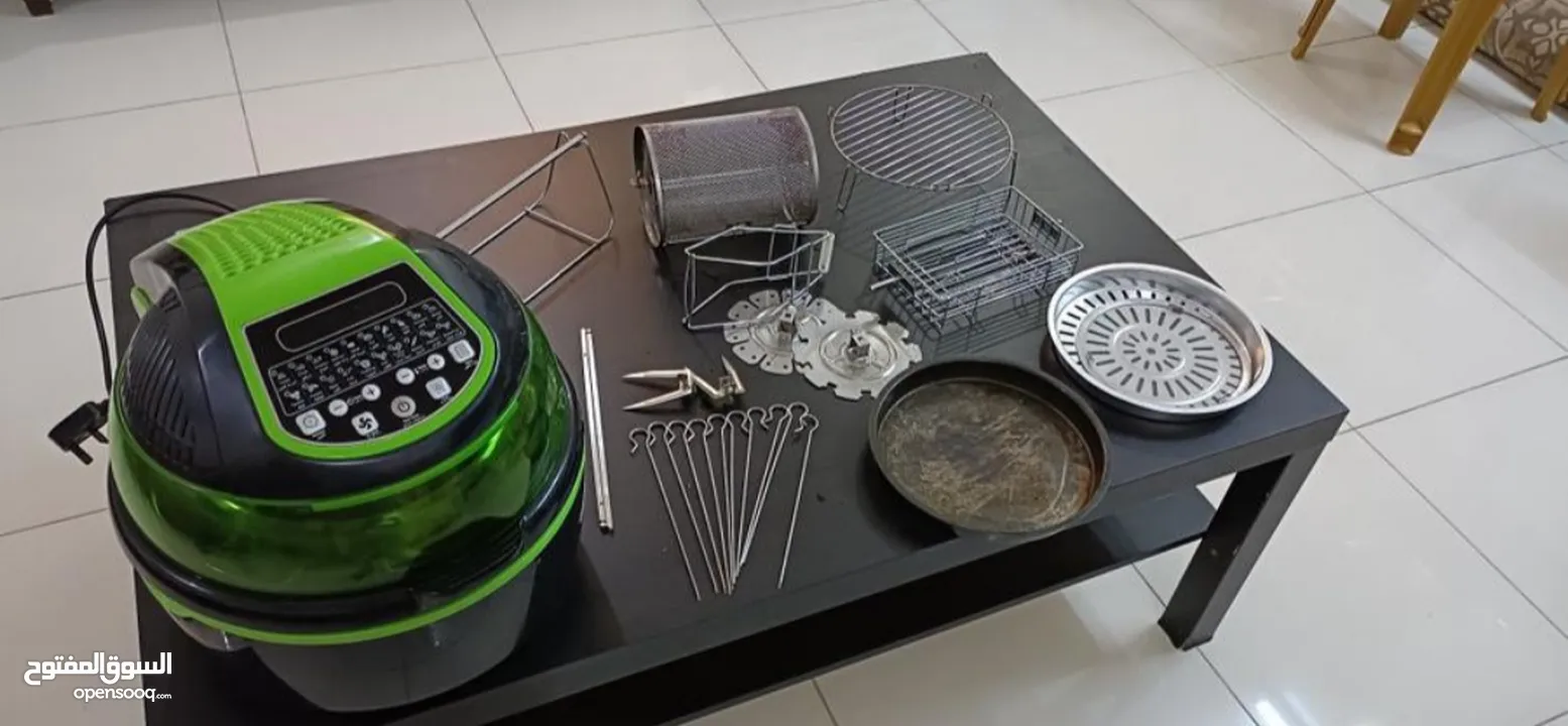 قلاية هوائية ارشيا) archia بجميع ملحقاتها استخدام قليل و لا تشكو من شيء