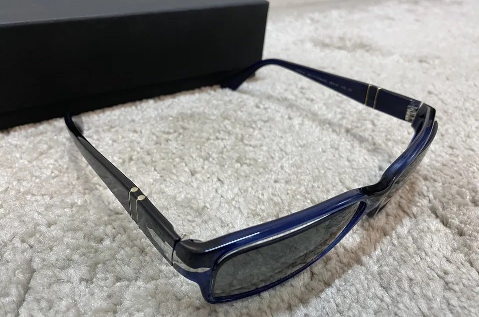 نظاره شمسيه ماركة بيرسول