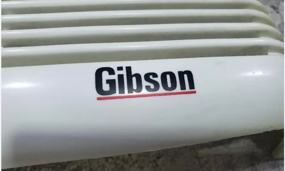 مكيف جبسون 18 وحدة بارد فقط بحالة ممتازة