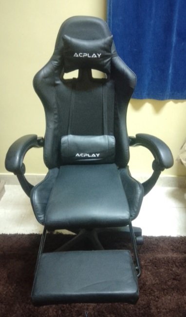 كرسي قيمنق اكويس و مريح و يتحمل تقريبن وزن 114