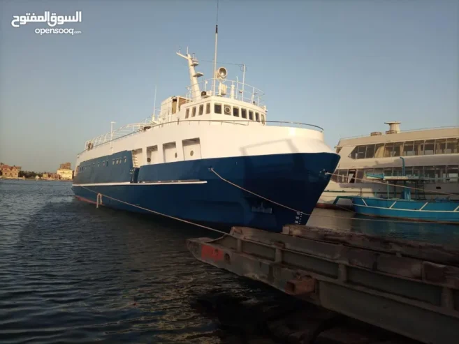 يخت سفاري للبيع بسعر لقطة