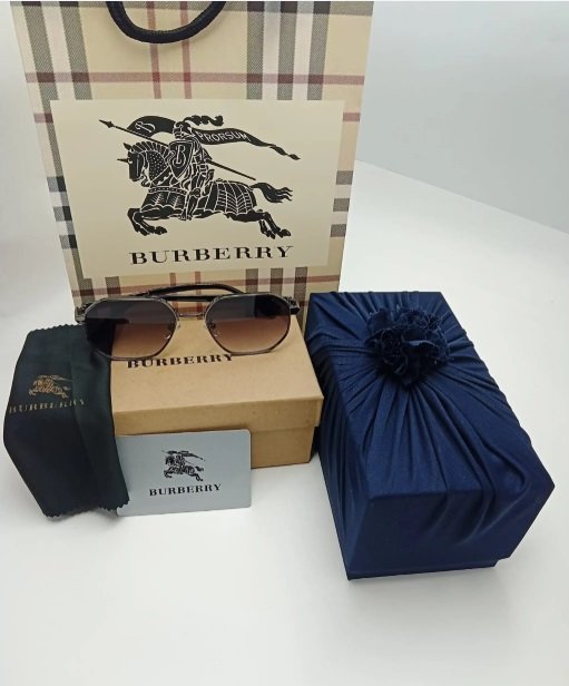 نظارات ماركة بربري