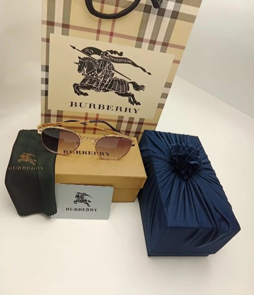 نظارات ماركة بربري