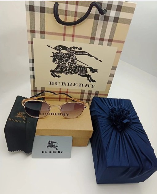 نظارات ماركة بربري