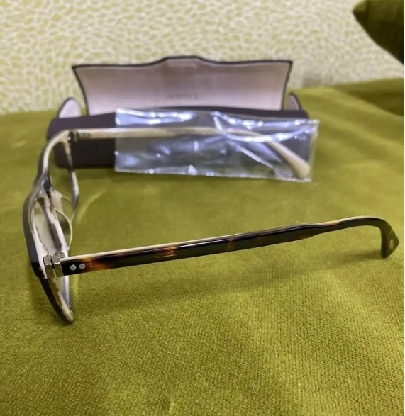 نظارة إيطالي طبيه ماركة وليفر بيولد