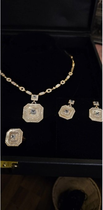 طقم مجوهرات زيركون