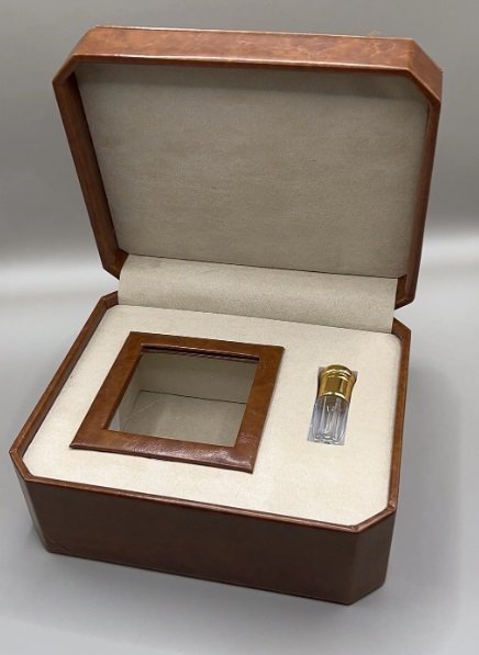 علب للعود فاخر جلد بالوان متعددة