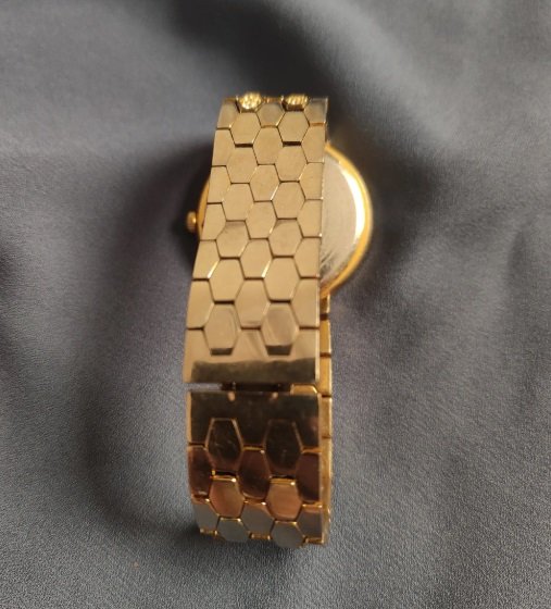 ساعه ماريو فلنتينو