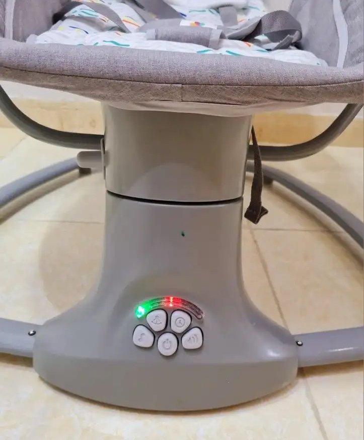 باونسر سرير اطفال مواليد هزاز كهربا شحن بطارية