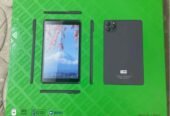 Tablet cm-818